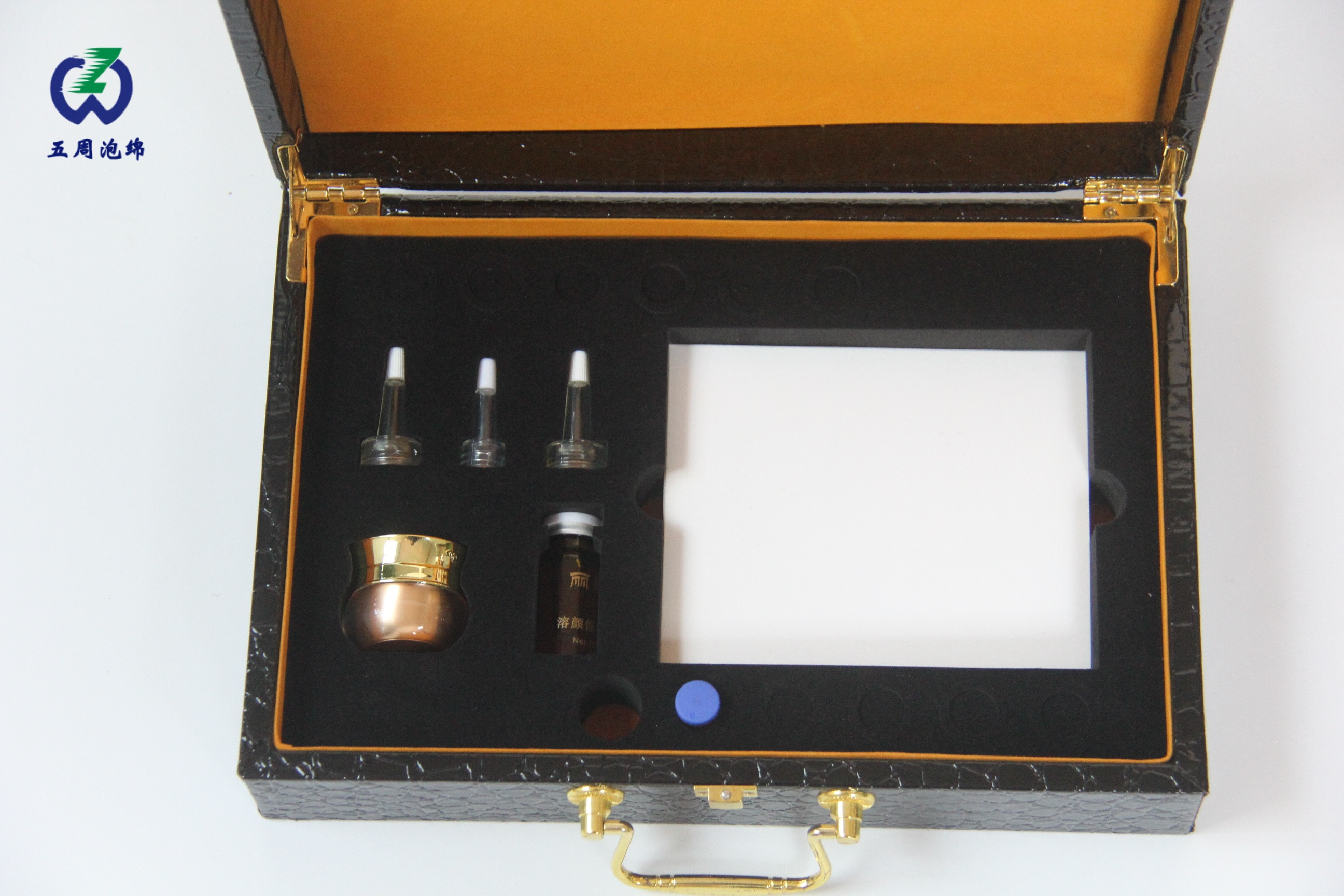 從手機到精密儀器！深度解析EVA泡棉內(nèi)襯的萬能定制密碼